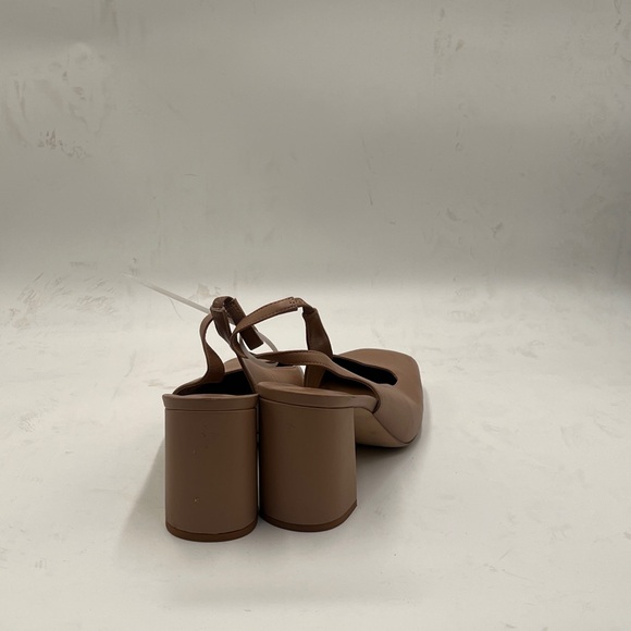 Nordstrom’s Rack Elegant Tan Slingback Heels - Picture 6 of 7